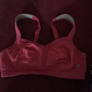 Red lululemon Tata tamer 34 b/c